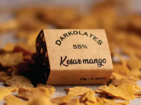 Darkolates Kesar mango 55% Dark Chocolate Cubes